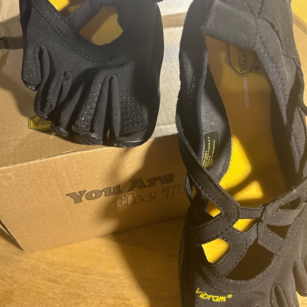Vibram Black and Yellow Toe Shoes